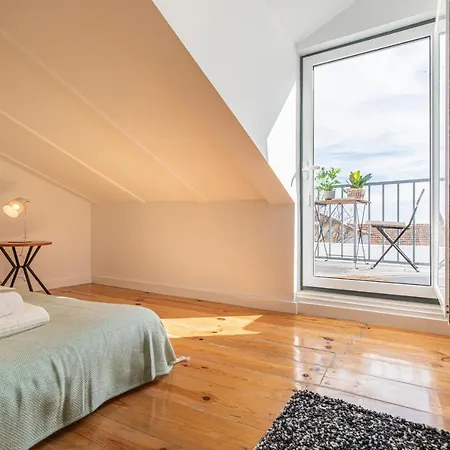 Graca Apartment Duplex River View By Lisbon Heart Lisbon