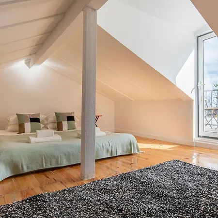 Graca Apartment Duplex River View By Lisbon Heart Apartment